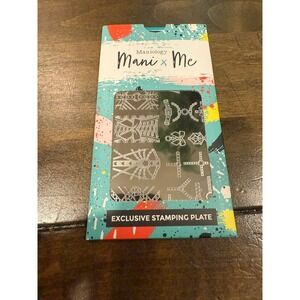 Maniology MXM052 Mani x Me Exclusive Nail Stamping Plate Chains Corset Bow